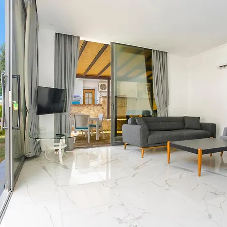 Nur & 3* Kalkan