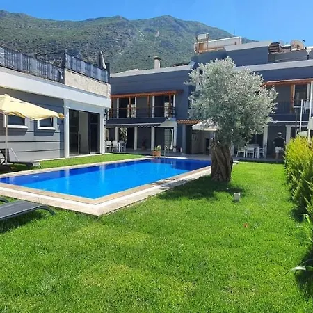 Hotel Nur & 3*