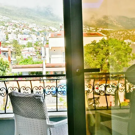 Nur & 3* Kalkan