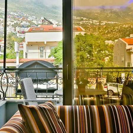 Nur & 3* Kalkan