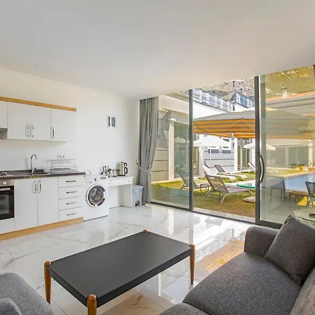 Hotel Nur & 3*