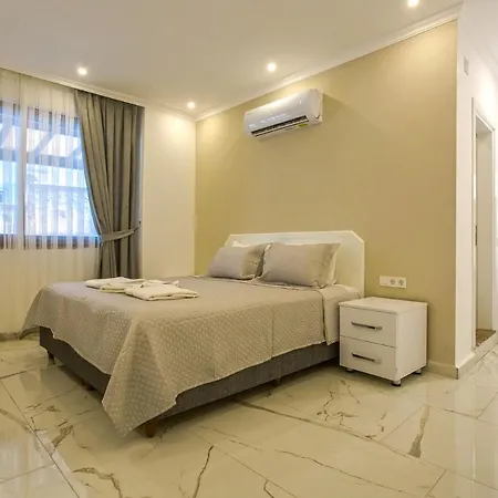 Otel Nur & 3*